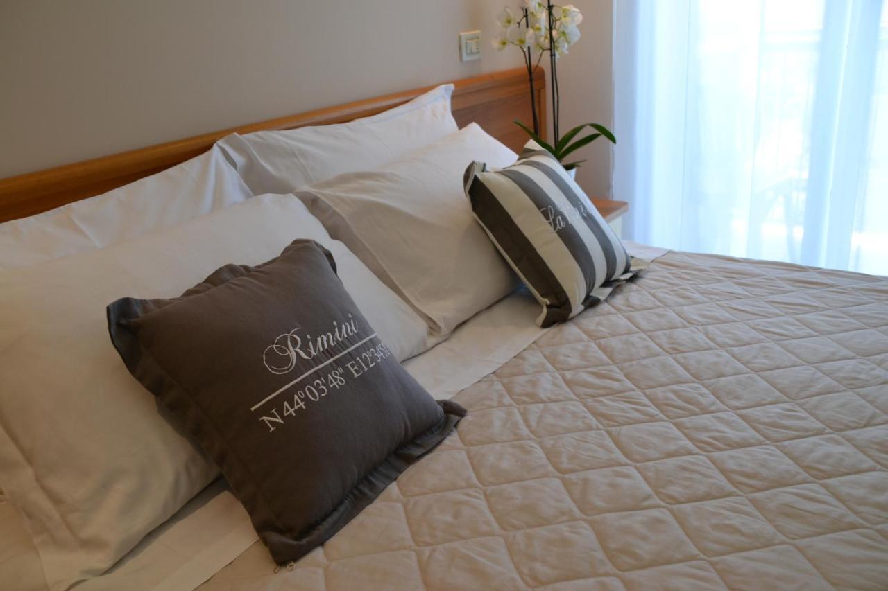 Hotel Apogeo - Breakfast Experience Rimini Exterior photo