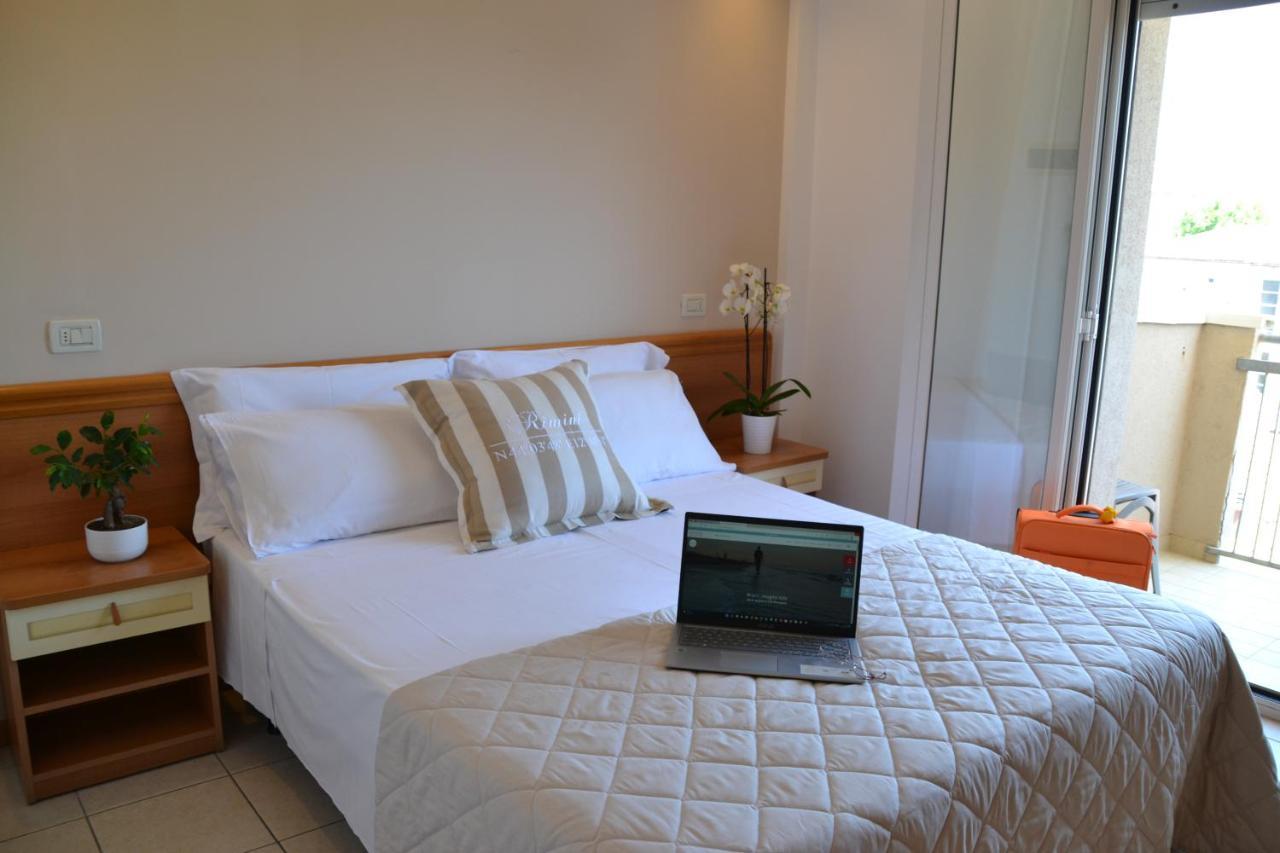 Hotel Apogeo - Breakfast Experience Rimini Exterior photo